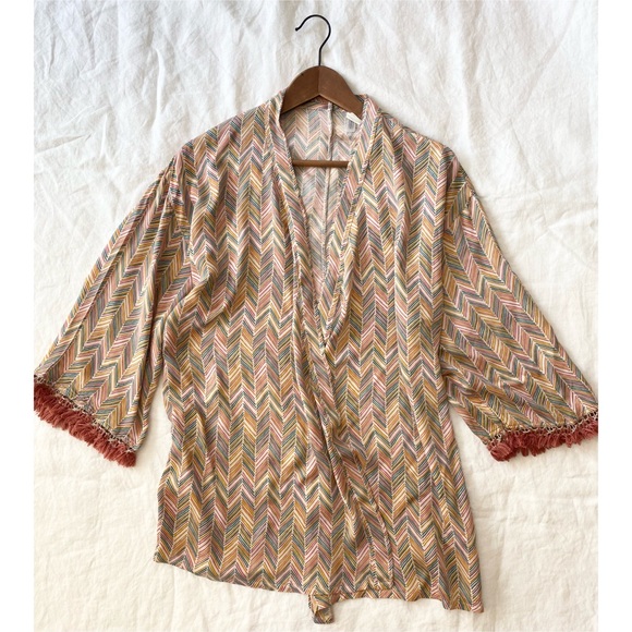 Intimissimi Chevron Fringed Kimono Robe - Picture 6 of 10